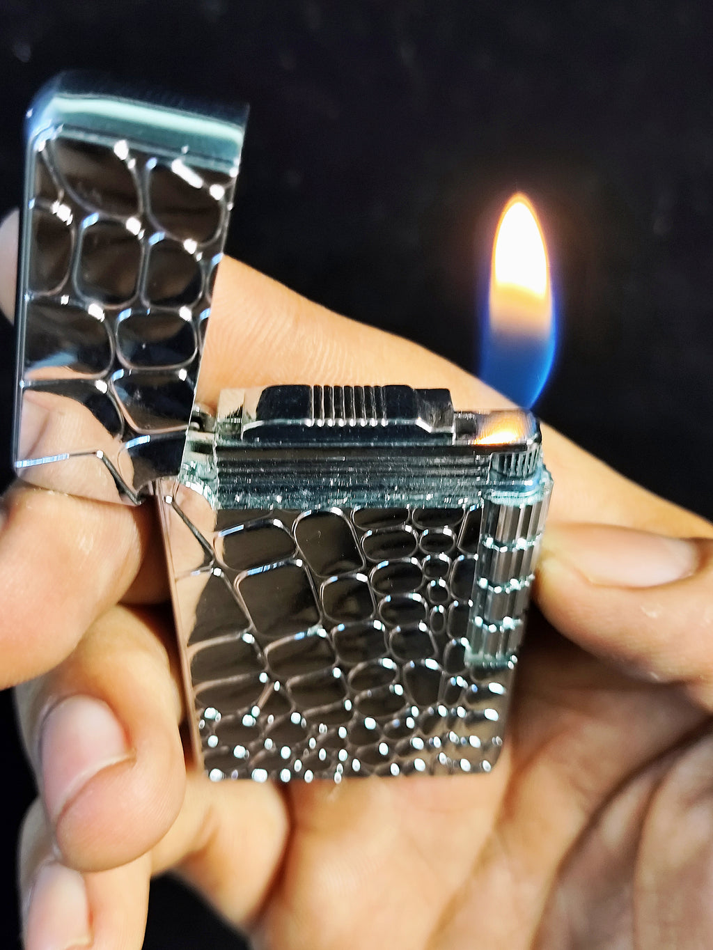 Imperial Crocodile | Premium Chrome Roller Pocket Lighter
