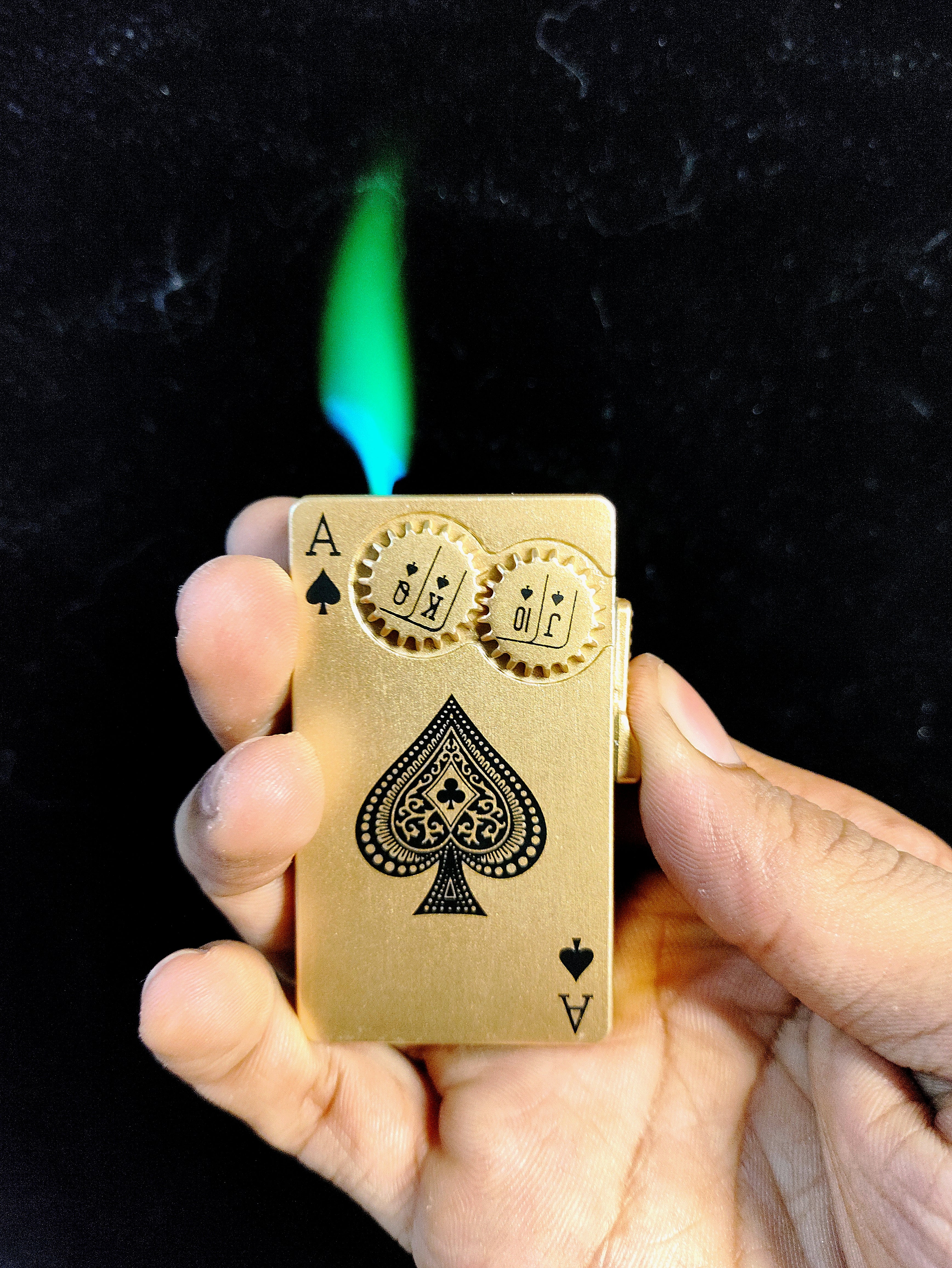Ace Royal Flush | Interactive Gear Neon Green Flame Lighter