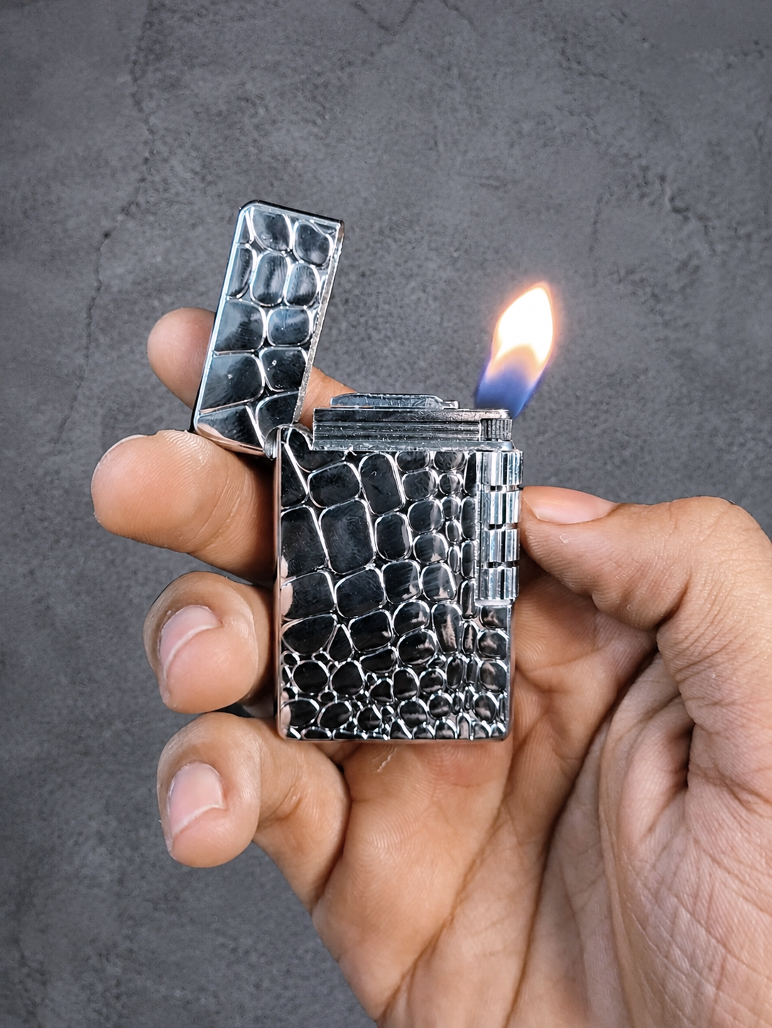 Imperial Crocodile | Premium Chrome Roller Pocket Lighter