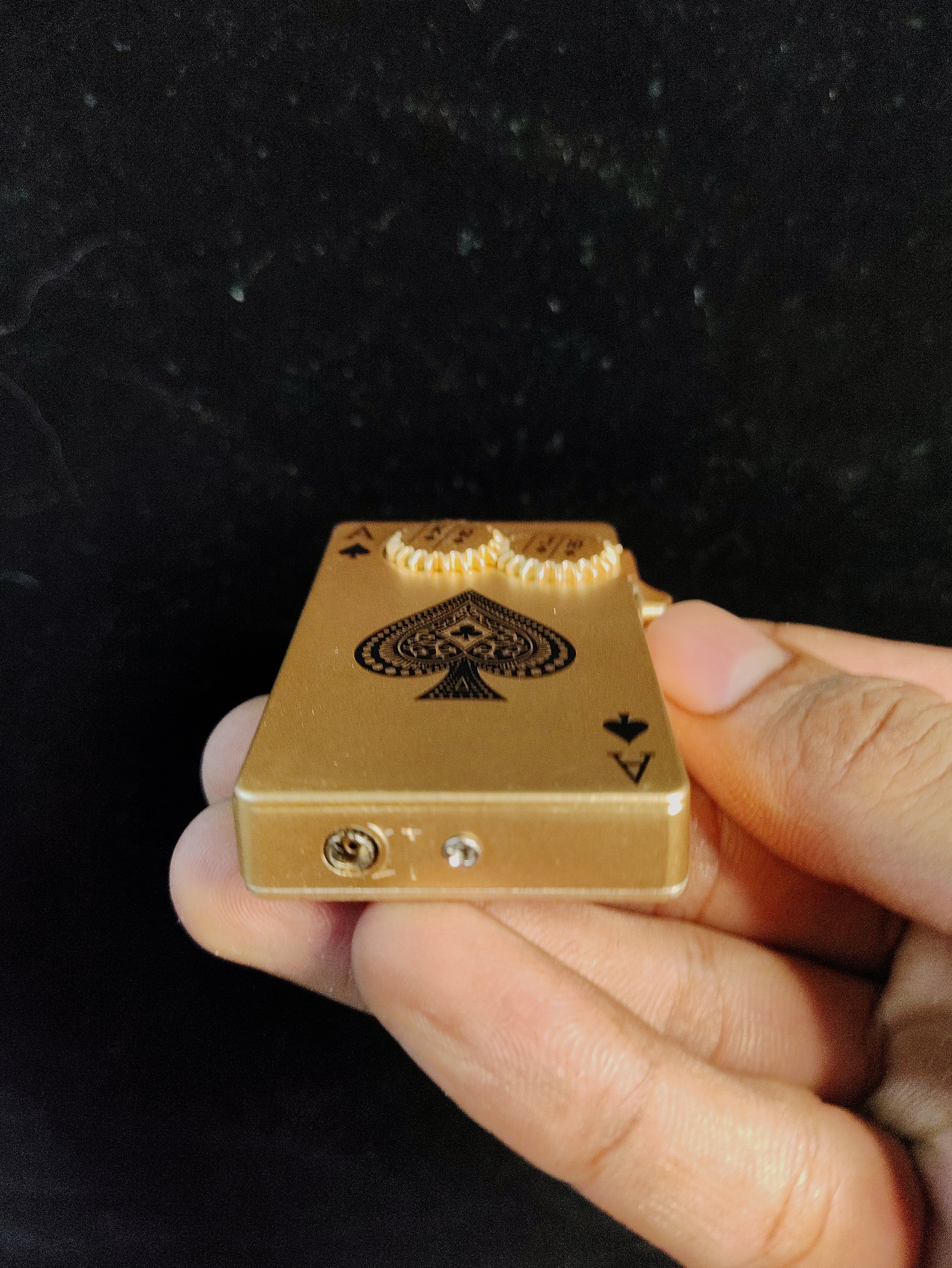 Ace Royal Flush | Interactive Gear Neon Green Flame Lighter