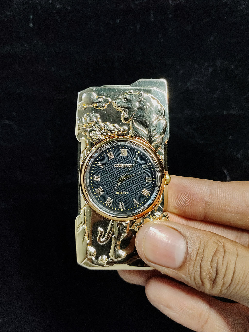 Golden Roaring Tiger | Premium Dual-Function Clock Pocket Lighter (gold)
